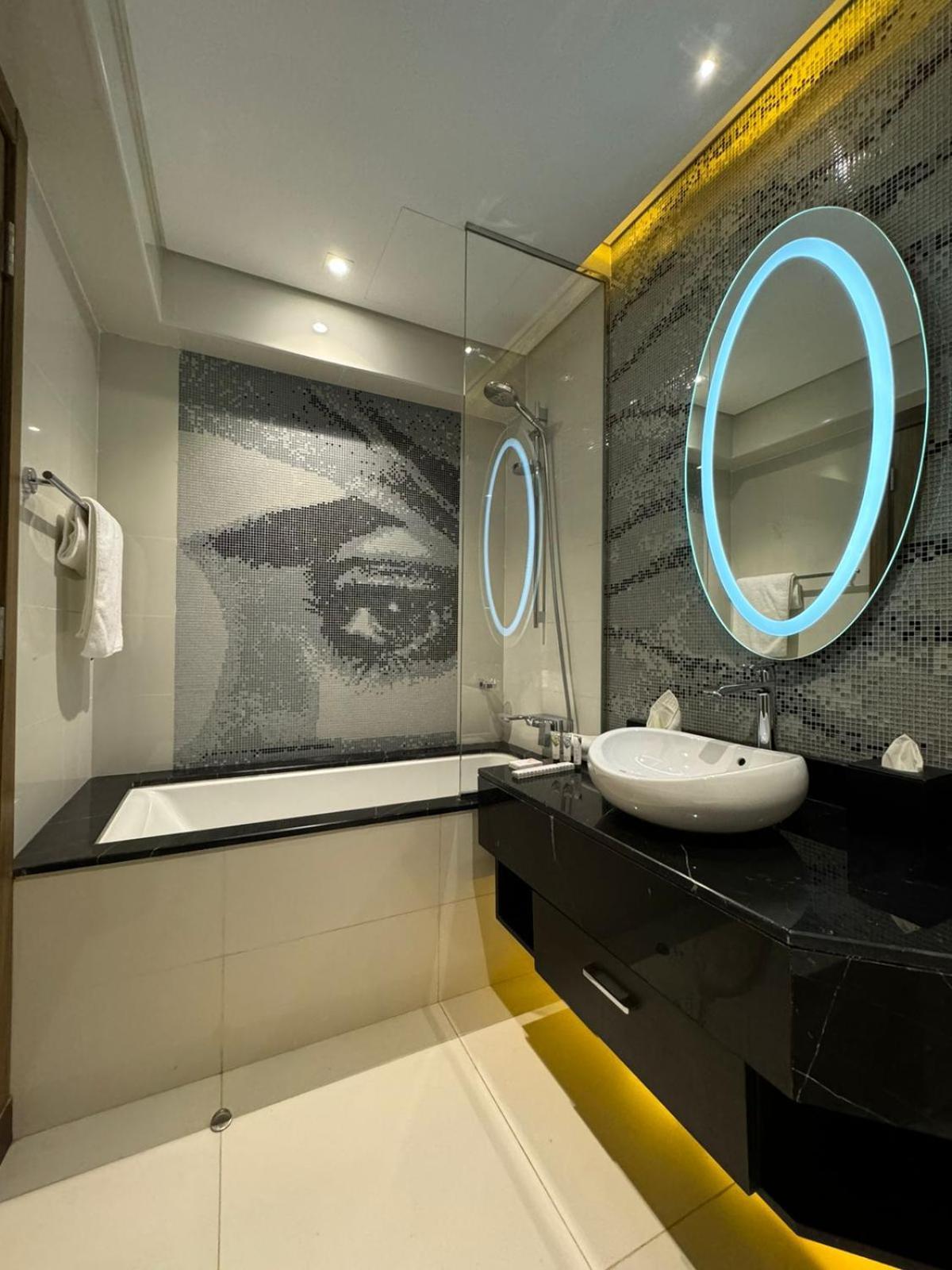 4Leisure Suites Damac Esclusiva Towers Ar Riyad Esterno foto